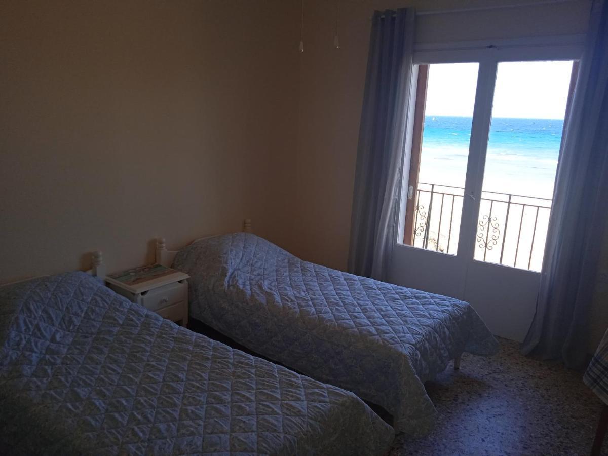 Apartment On The Beach Artemida  Exterior photo
