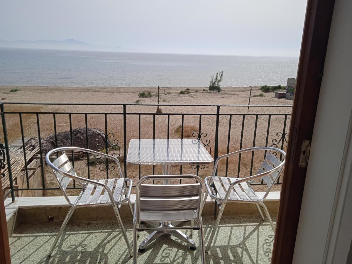 Apartment On The Beach Artemida  Exterior photo